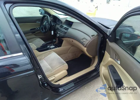 2010 Honda Accord 2.4 Lx from USA, damaged, VIN 1HGCP2F35AA173144